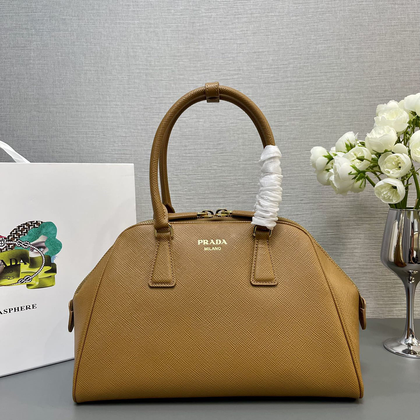 Pra*a top handle bags